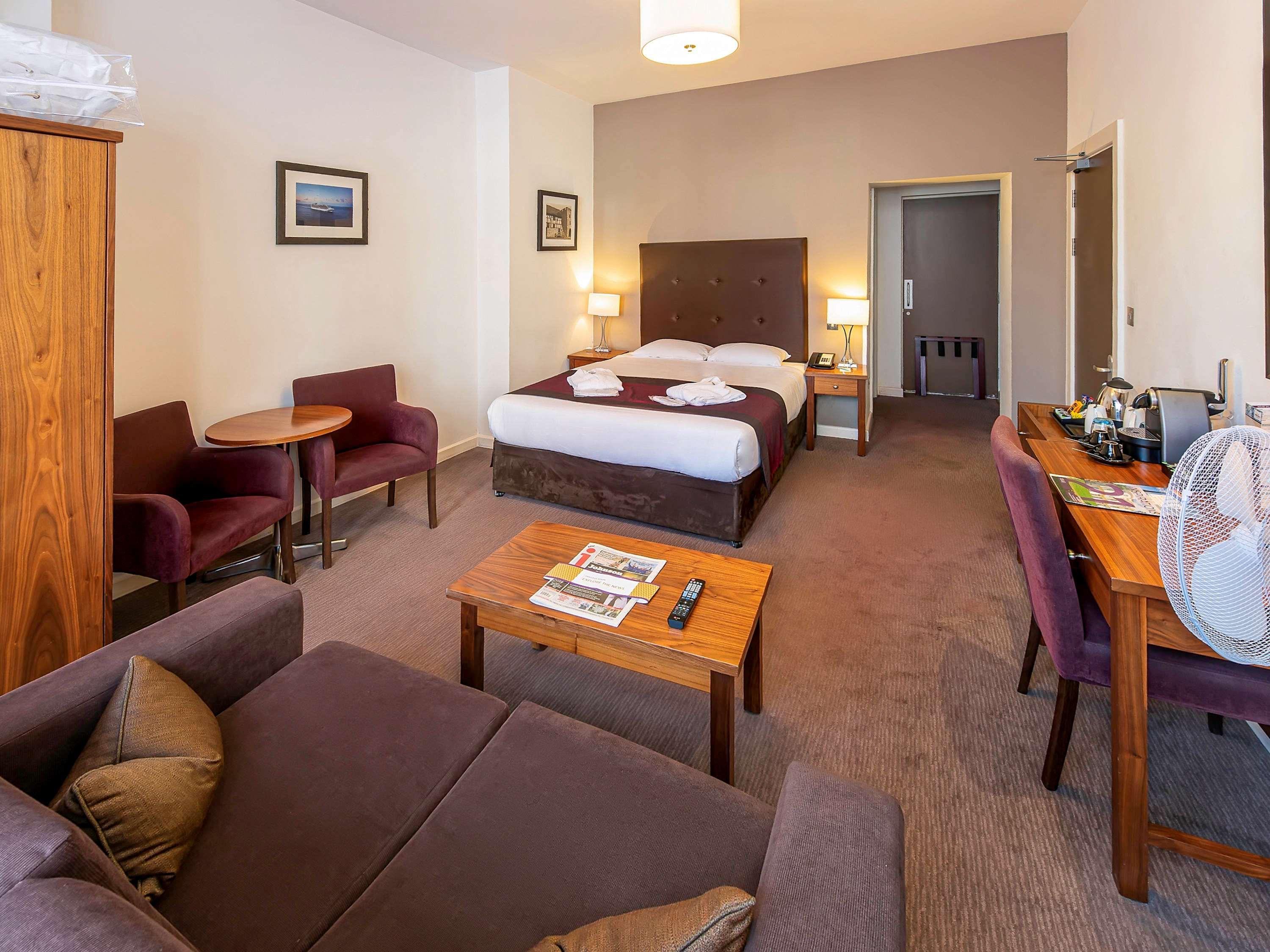 Mercure Southampton Centre Dolphin Hotel Экстерьер фото